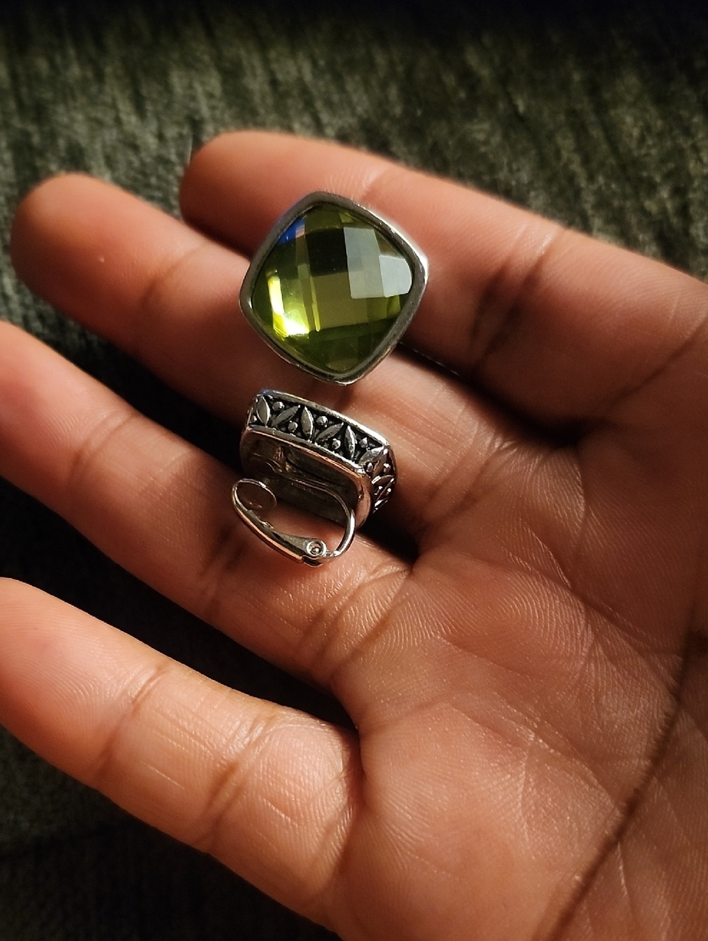 Vintage Green Gemstone Silveplated Clip On Earrings - Unbranded Paridot Like New